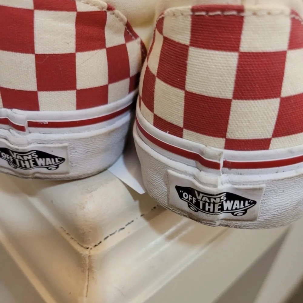 VANS Men's Size 9.5  Slip-On Checkerboard Skate Shoe  Red / Off White - Picture 2 of 9